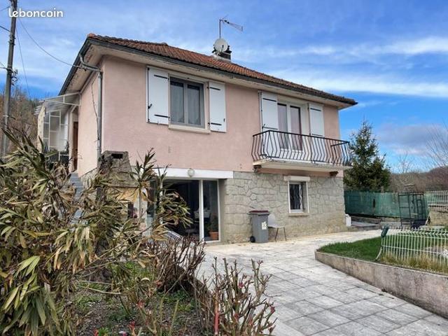 Maison vente à Mauriac, Ydes