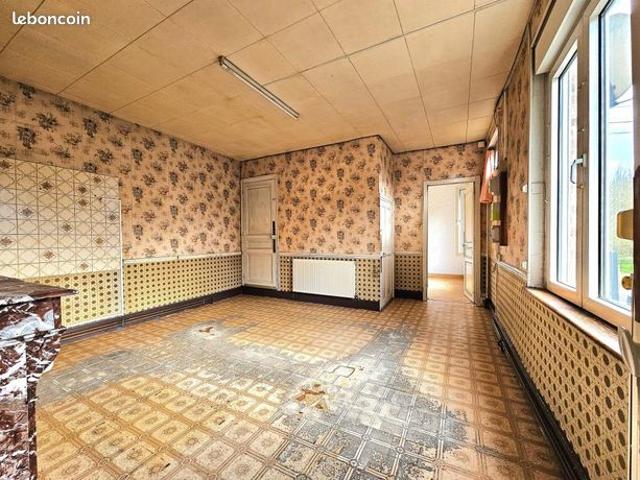Maison vente à Laon, Travecy