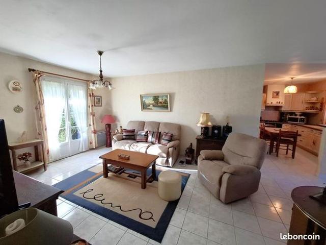 Maison vente à Saintes, Médis