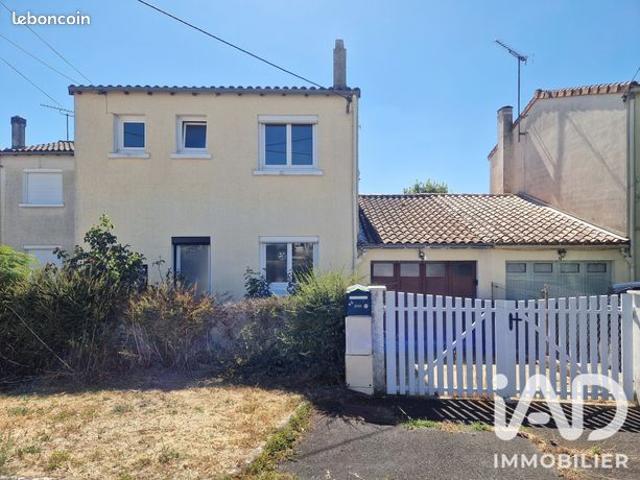 Maison vente à Angoulême, Aignes-et-puypéroux