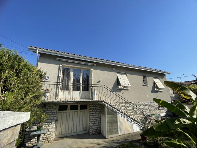 Maison vente à Angoulême, Aignes-et-puypéroux