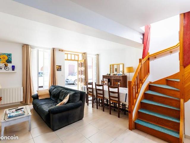 Maison vente à Oloron-Sainte-Marie, Salies-de-béarn