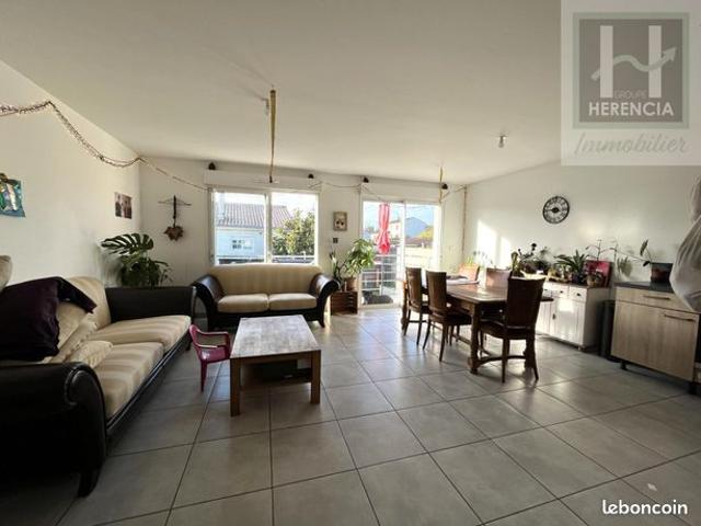Maison vente à Angoulême, Ruelle-sur-touvre
