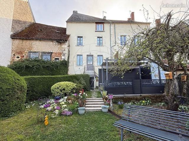 Maison vente à Bourges, Herry