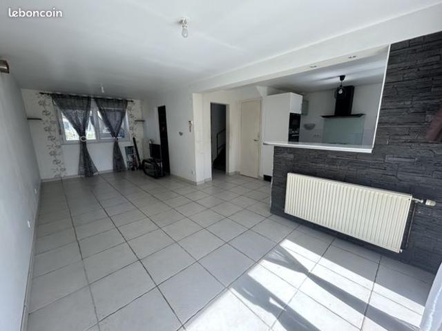 Maison vente à Amiens, Poix-de-picardie