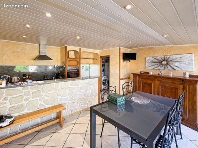 Maison vente à Arrondissement de Toulon, La Crau