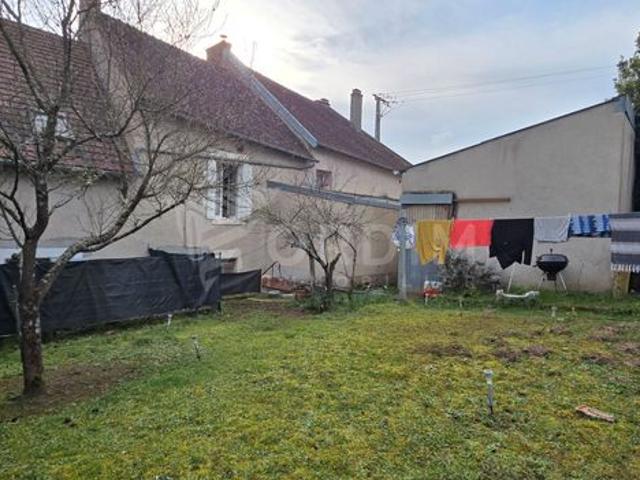 Maison vente à Cosne-Cours-sur-Loire, Saint-amand-en-puisaye