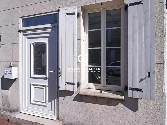 Maison vente à Saint-Martin, Cognac