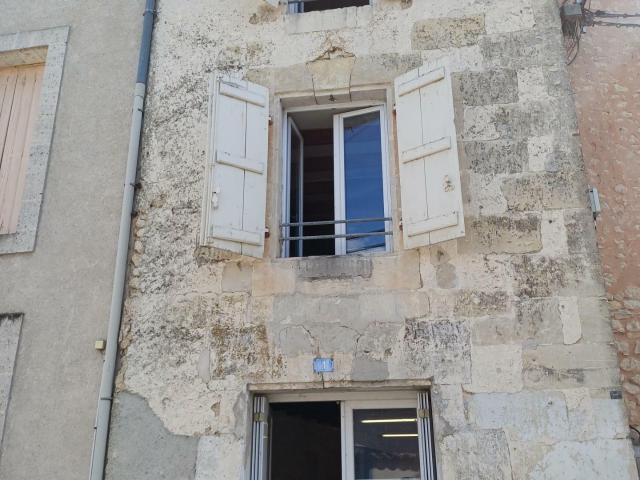 Maison vente à Montboyer