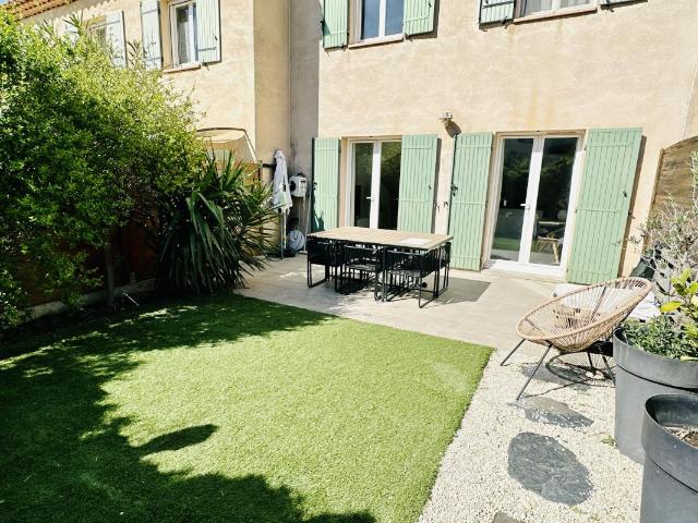 Maison location à Aix-en-Provence, La Fare-les-oliviers