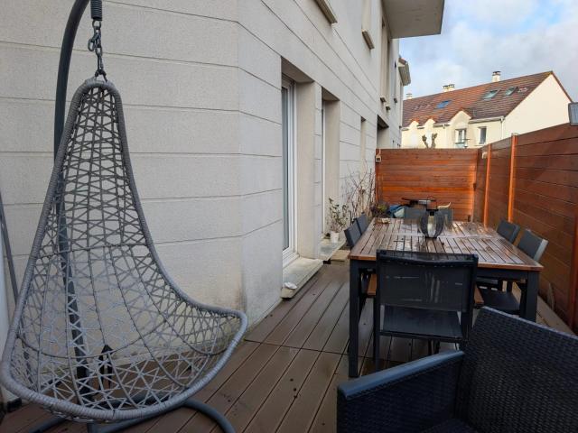 Maison vente à Versailles, Plaisir