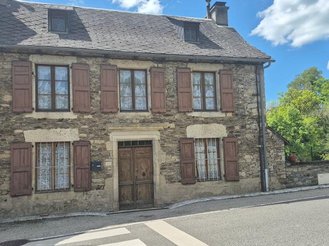 Maison vente à Rodez, Castelnau-de-mandailles