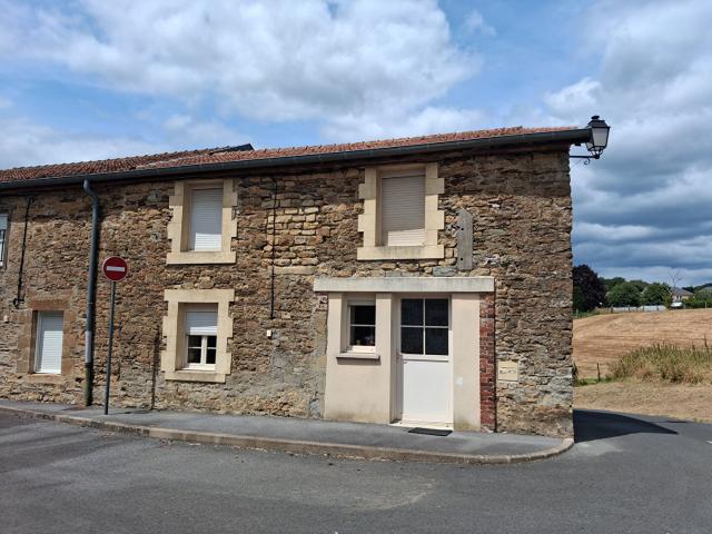 Maison vente à Charleville-Mézières, Montcornet