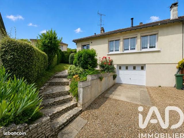 Maison vente à Saint-Germain-en-Laye, Maule