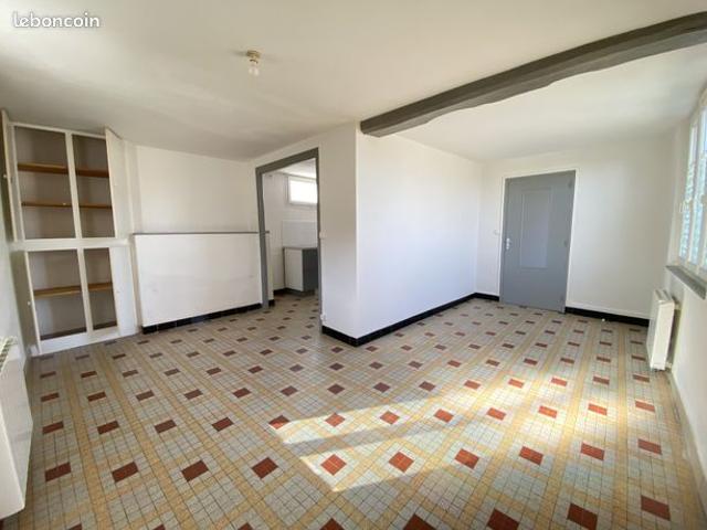 Maison vente à Saumur, Villebernier