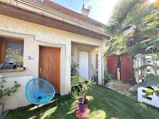 Maison vente à Évry, Maisse