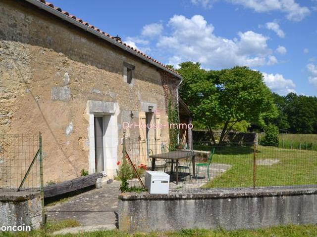 Maison vente à Nontron, Nouvelle-Aquitaine