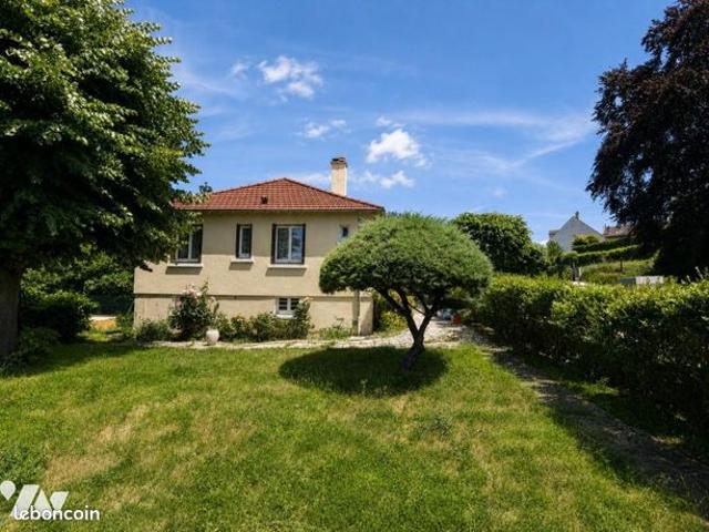 Maison vente à Pontoise, Mériel
