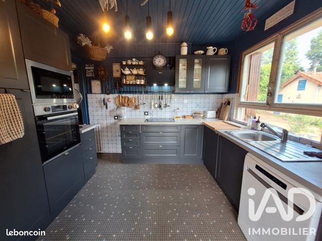 Maison vente à La Flèche, Luché-pringé