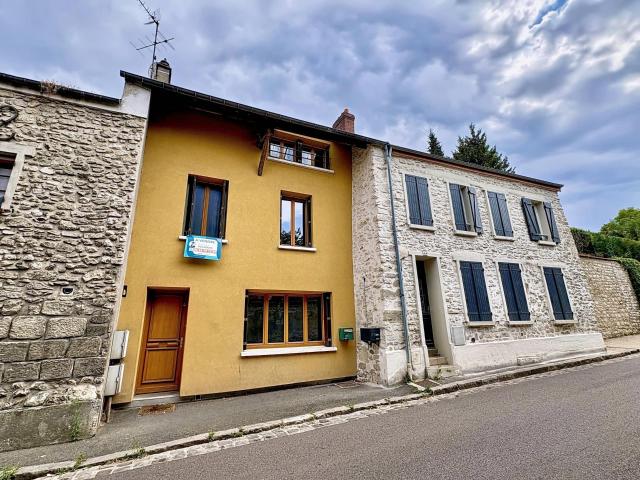 Maison vente à Saint-Germain-en-Laye, Maule