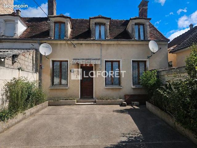 Maison vente à Clermont, Bury