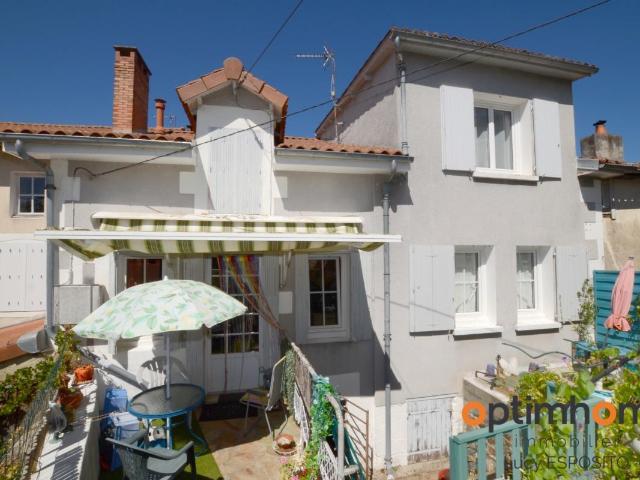 Maison vente à Confolens, Chabanais