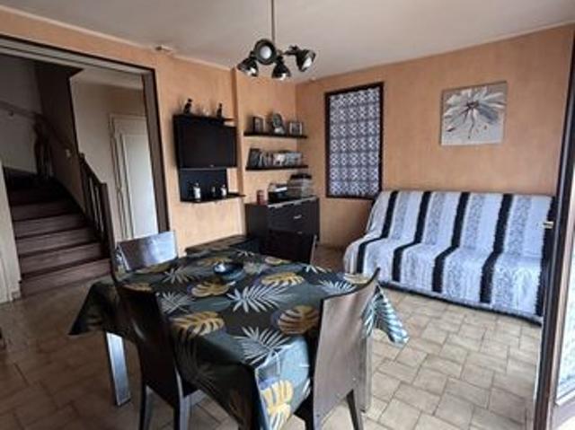 Maison vente à Sens, Chaumont