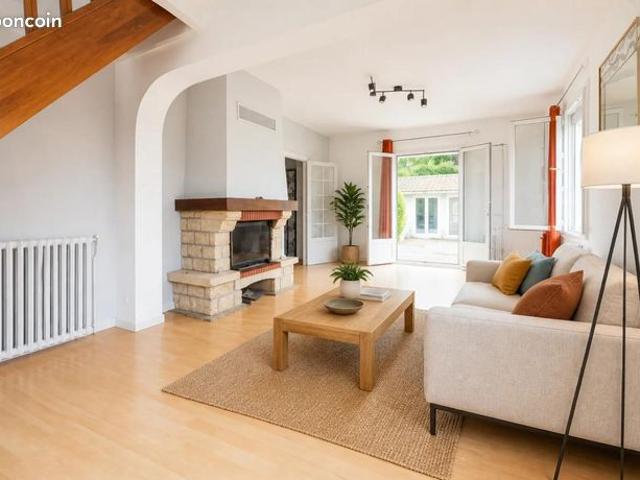 Maison vente à Pontoise, Mours