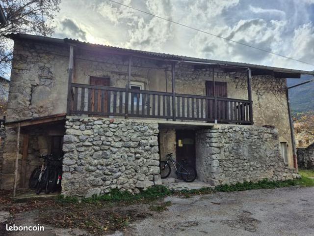 Maison vente à Die, Poyols