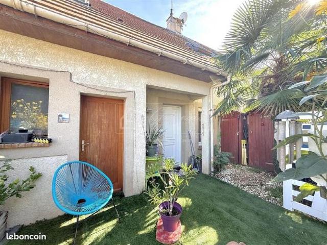 Maison vente à Évry, Maisse