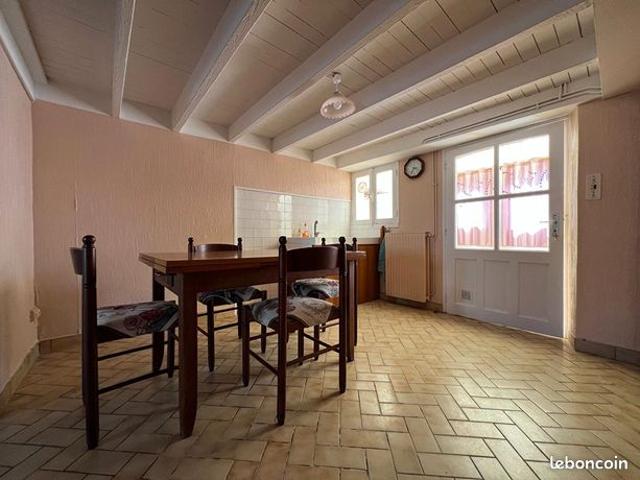 Maison vente à Lure, La Montagne