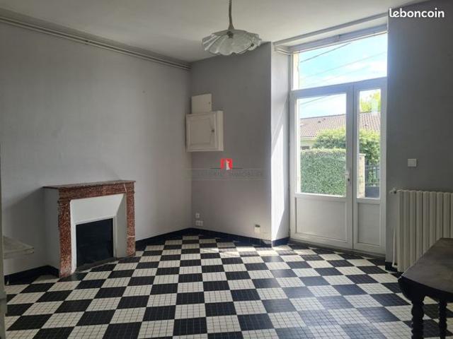 Maison vente à Langres, Bourg