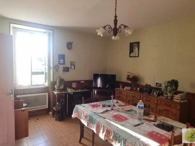 Maison vente à Angoulême, Bouëx