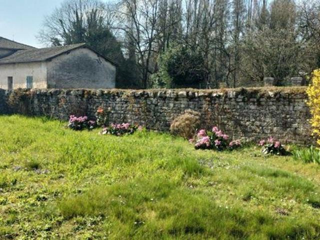 Maison vente à Niort, Mellé