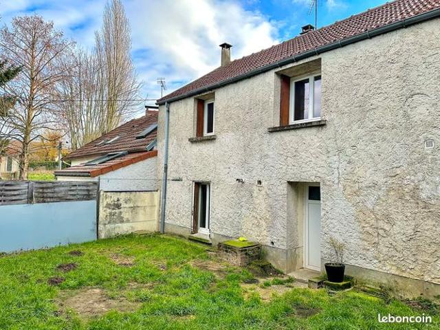 Maison vente à Versailles, Plaisir