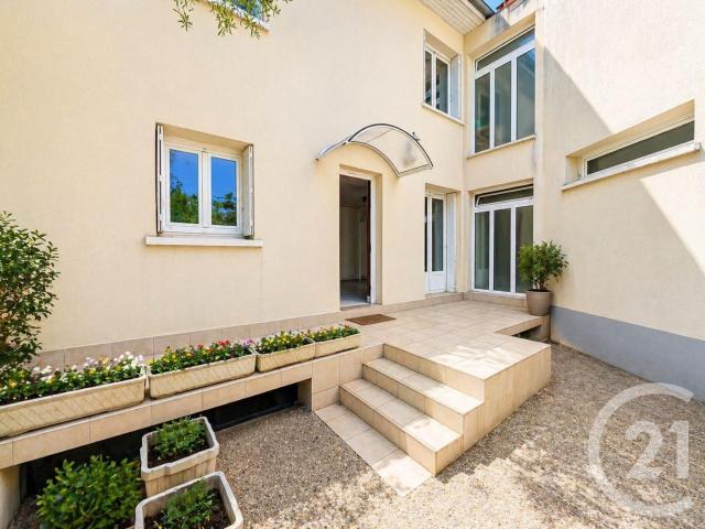 Maison vente à Nanterre, Suresnes