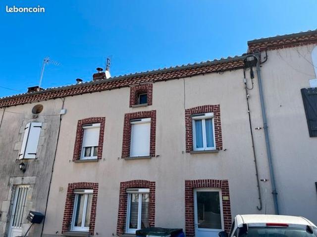 Maison vente à Bellac, Blanzac