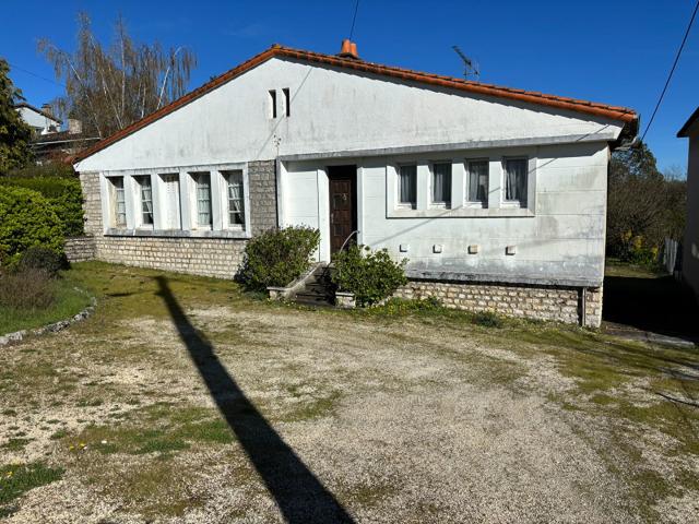 Maison vente à Montmorillon, Civray