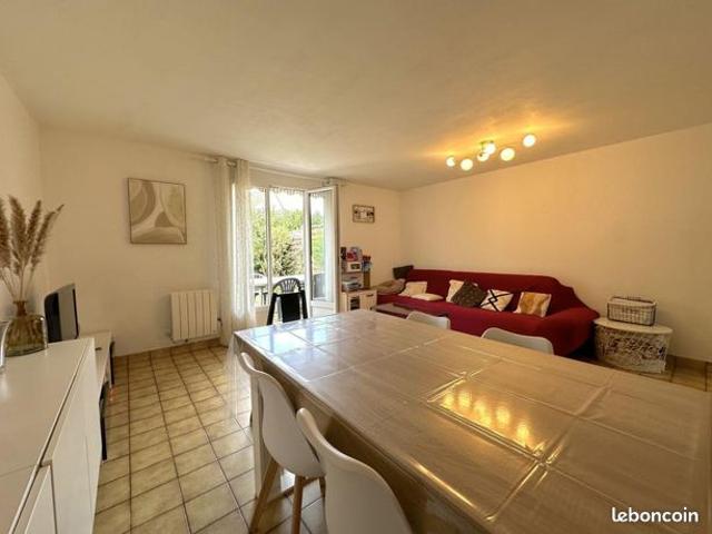 Maison vente à Évry, Lisses