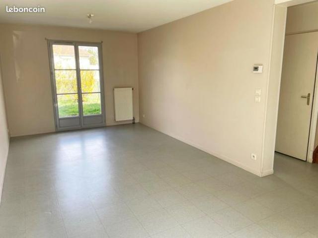 Maison vente à Montargis, La Bussière