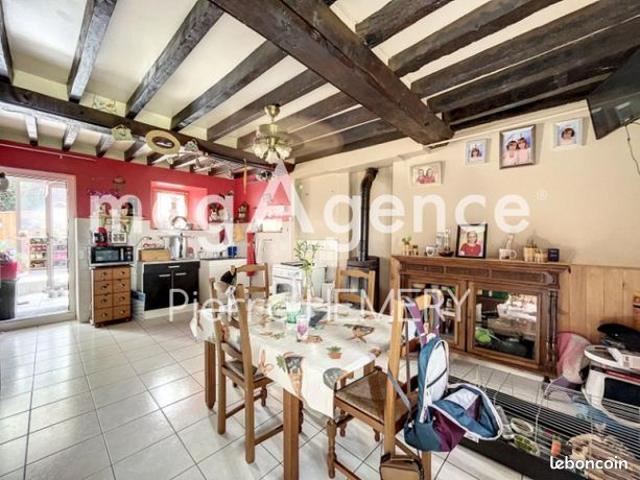 Maison vente à Alençon, La Roche-mabile