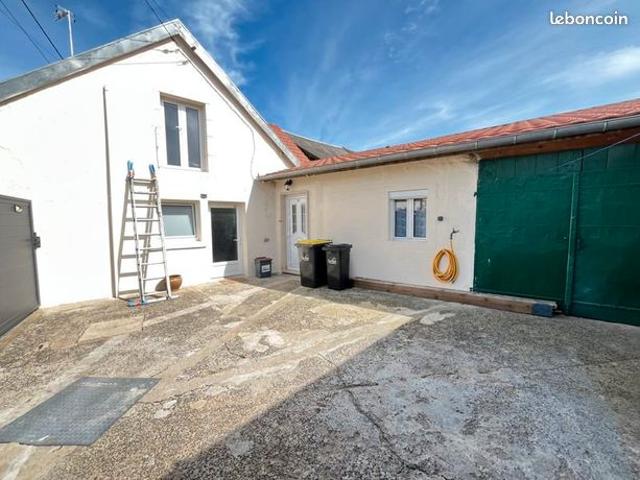 Maison vente à Bourges, Civray