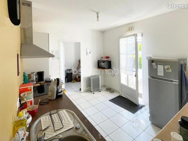 Maison vente à Saintes, Arces