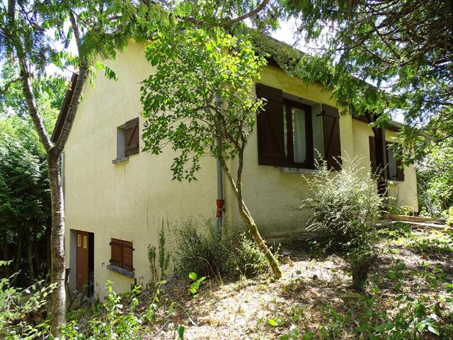 Maison vente à Saint-Claude, Lect