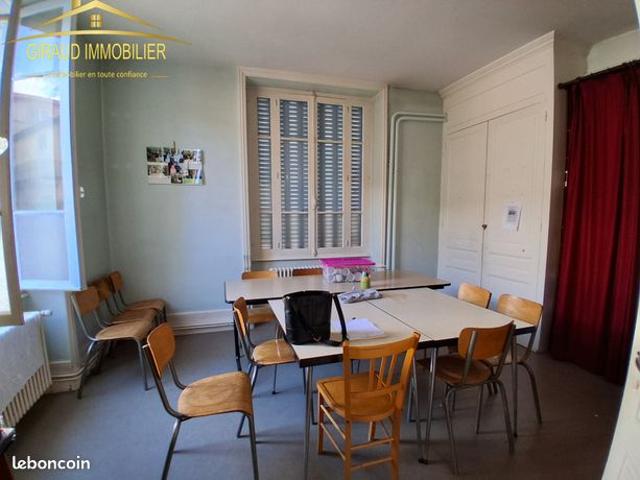 Maison vente à Roanne, Charlieu