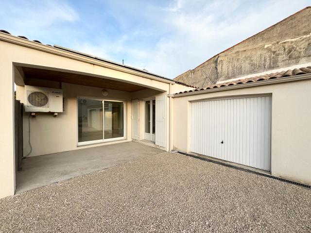 Maison vente à La Rochelle, Croix-chapeau