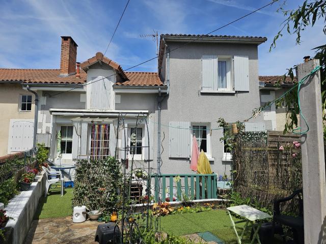 Maison vente à Saint-Pierre, Chabanais