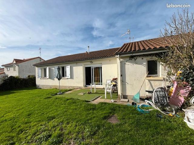 Maison vente à Saintes, La Vallée