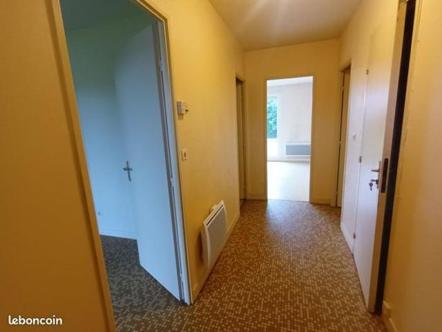 Maison vente à Montmorillon, Adriers
