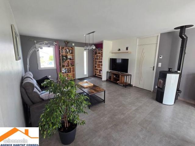 Maison vente à Bourg-en-Bresse, Saint-etienne-du-bois